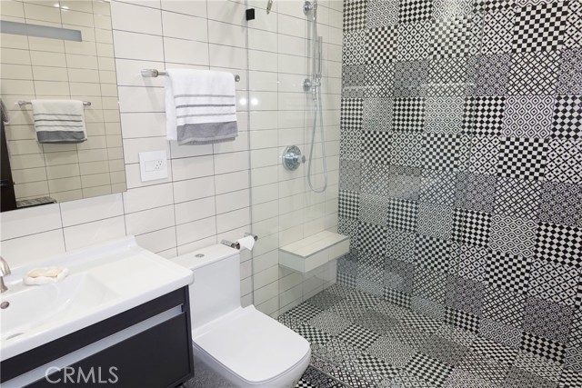 430 Sonora Avenue, Glendale CA: https://media.crmls.org/medias/dddff144-75e9-4226-905f-43b88cc1c7ab.jpg