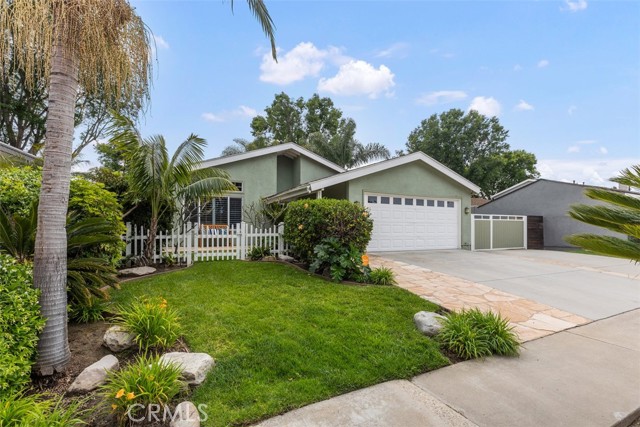 1657 Iowa St, Costa Mesa, CA 92626