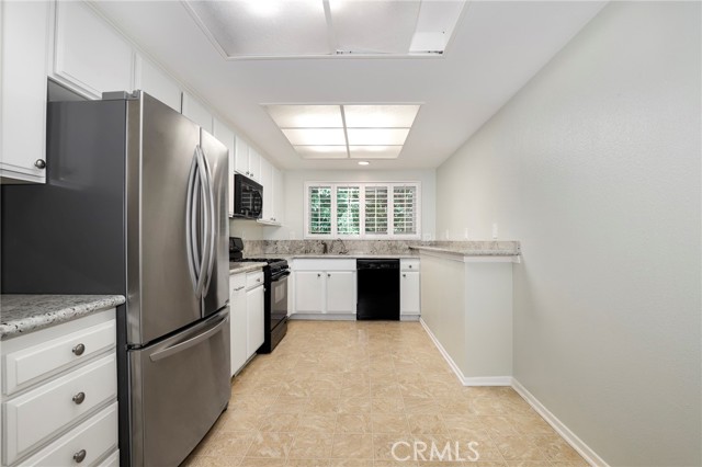 4321 Matilija Avenue, Sherman Oaks CA: https://media.crmls.org/medias/dde0fa6c-388d-4a03-b5a1-e8e6c5e99270.jpg
