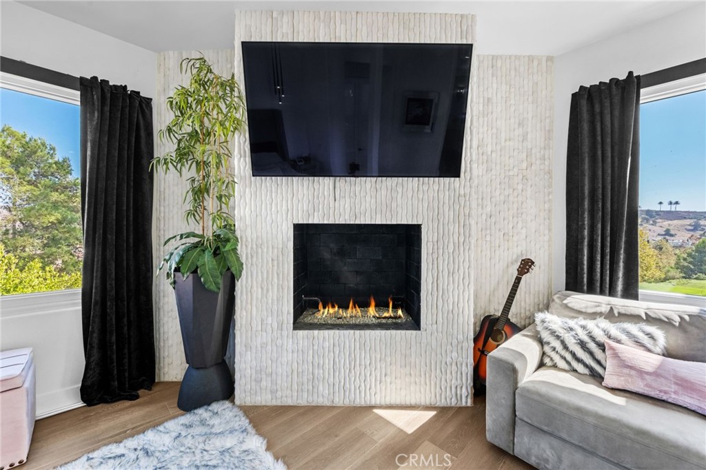 MLS #OC25238020 image #35