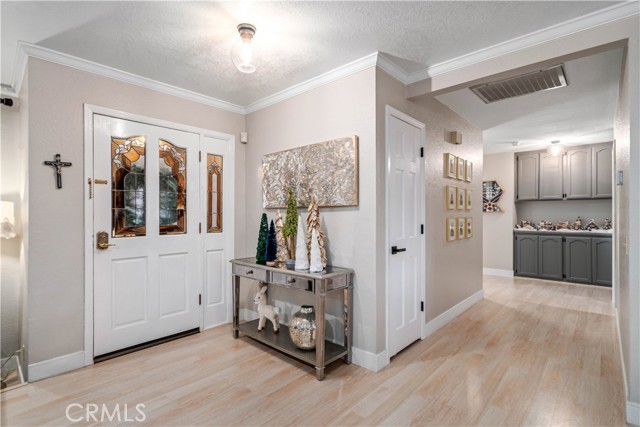 Detail Gallery Image 8 of 57 For 43034 Cherbourg, Lancaster,  CA 93536 - 3 Beds | 2 Baths