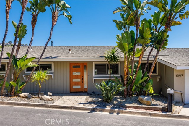 1007 Flamingo Road, Laguna Beach CA: https://media.crmls.org/medias/dde22cb4-1cf1-4317-af08-20cc41913257.jpg