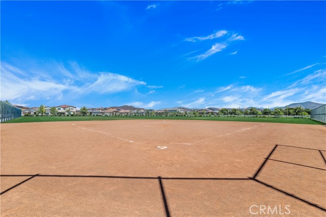 Detail Gallery Image 43 of 49 For 30572 Trumpet Vine Lane, Murrieta,  CA 92563 - 4 Beds | 2/1 Baths