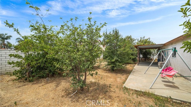 13067 Alexis Drive, Moreno Valley CA: https://media.crmls.org/medias/dde3217a-5cb4-477b-9cb7-75a5947cf168.jpg