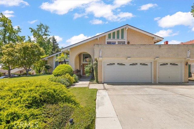 Detail Gallery Image 1 of 35 For 860 Emerson St, Upland,  CA 91784 - 4 Beds | 3 Baths