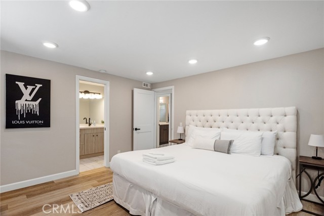 2208 The Strand, Manhattan Beach CA: https://media.crmls.org/medias/dde3fc9f-6cc5-4ae4-a099-54858c7b0314.jpg