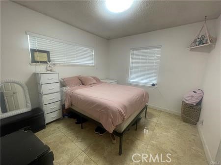 https://media.crmls.org/medias/dde44660-0b29-4de1-8e1e-7c17e29dc5f5.jpg?preset=X-Large