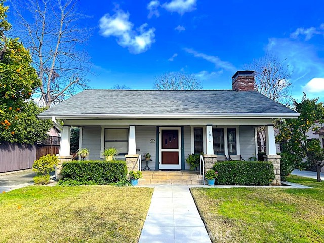 1014 Montrose Avenue, South Pasadena CA: https://media.crmls.org/medias/dde44bfa-c41a-4ae8-b5c0-12fd06aa3b35.jpg