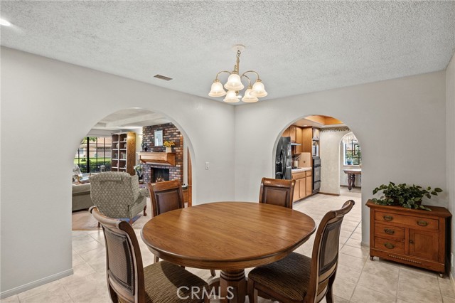 Detail Gallery Image 9 of 52 For 5537 N Stoddard, San Bernardino,  CA 92407 - 3 Beds | 2 Baths
