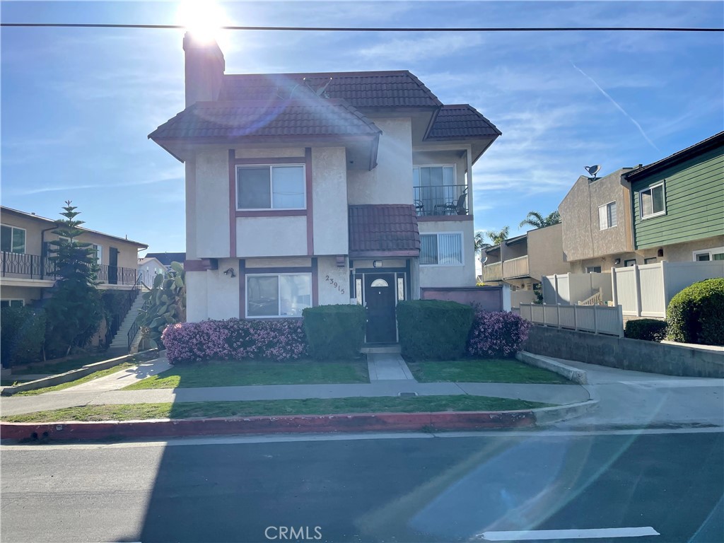 23915 Arlington Avenue 3, Torrance, CA 90501