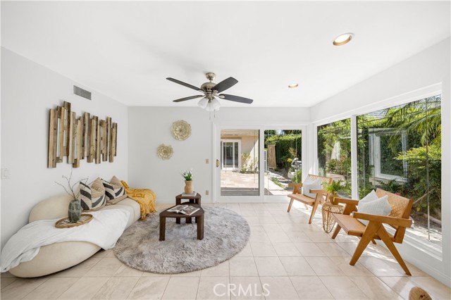 18701 Paseo Cortez, Irvine CA: https://media.crmls.org/medias/dde5082d-263a-4144-b4ba-d24b3436502f.jpg
