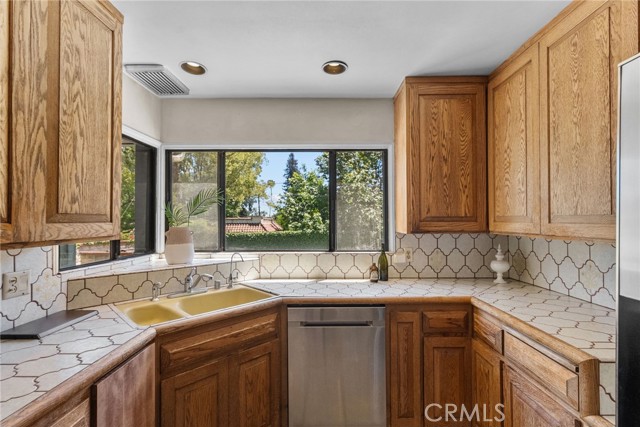 Detail Gallery Image 20 of 55 For 1156 E Howard St, Pasadena,  CA 91104 - 3 Beds | 2 Baths