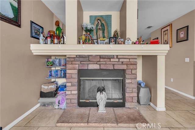 Detail Gallery Image 4 of 36 For 26461 Prairie Ln, Moreno Valley,  CA 92555 - 3 Beds | 2 Baths