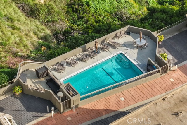 Detail Gallery Image 9 of 36 For 21751 Ocean Vista Dr, Laguna Beach,  CA 92651 - 3 Beds | 2/1 Baths
