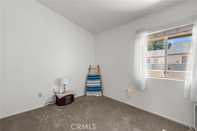 Detail Gallery Image 11 of 22 For 1836 E Avenue J2 #5,  Lancaster,  CA 93535 - 3 Beds | 3 Baths