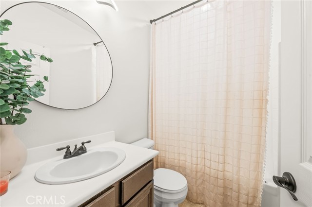 Detail Gallery Image 11 of 47 For 31210 Strawberry Tree, Temecula,  CA 92592 - 3 Beds | 2/1 Baths