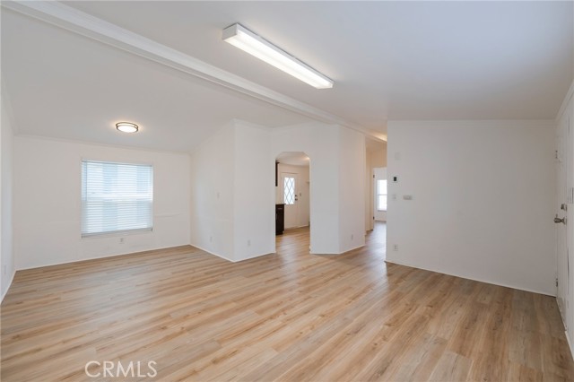 Detail Gallery Image 3 of 20 For 12062 W Edinger Spc 19, Santa Ana,  CA 92704 - 3 Beds | 2 Baths