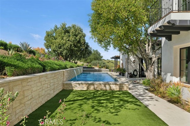 Detail Gallery Image 33 of 74 For 25 Golden Eagle, Irvine,  CA 92603 - 6 Beds | 6/1 Baths