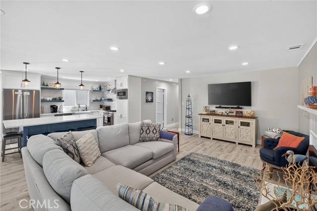 Detail Gallery Image 6 of 32 For 914 Duncan, Manhattan Beach,  CA 90266 - 3 Beds | 2 Baths