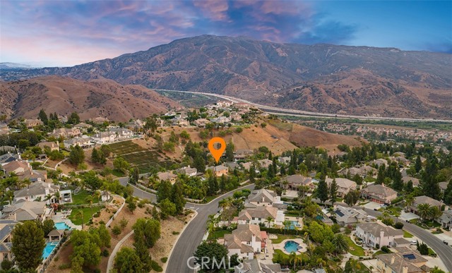 5425 5425 Castle Bend, Yorba Linda CA: https://media.crmls.org/medias/dded2005-5f25-4af2-9ded-96aca14b5913.jpg