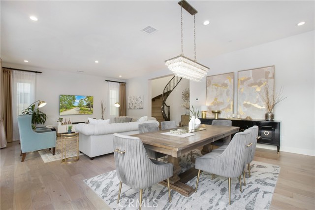 85 Spacial, Irvine CA: https://media.crmls.org/medias/dded8069-a342-4f9a-9a66-155a1deaf706.jpg