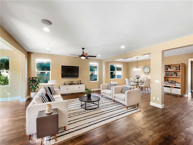 Detail Gallery Image 2 of 25 For 25329 Wild View Rd, Menifee,  CA 92584 - 5 Beds | 3 Baths