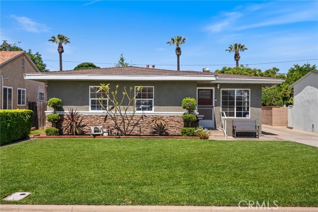 Detail Gallery Image 3 of 43 For 4033 N N Lang Ave, Covina,  CA 91722 - 4 Beds | 2 Baths