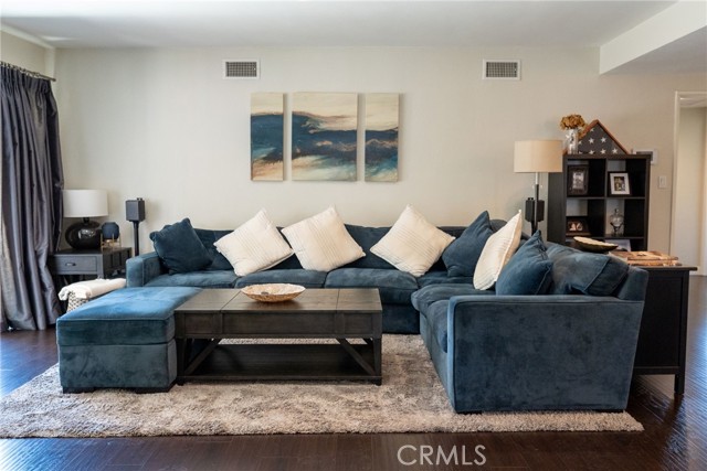 Detail Gallery Image 3 of 20 For 1100 N Euclid St, La Habra,  CA 90631 - 3 Beds | 2 Baths