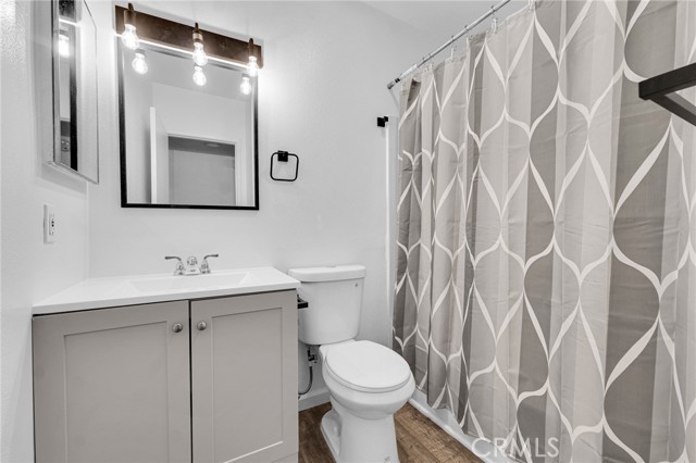 Detail Gallery Image 16 of 23 For 10636 Woodley Ave #8,  Granada Hills,  CA 91344 - 3 Beds | 2 Baths