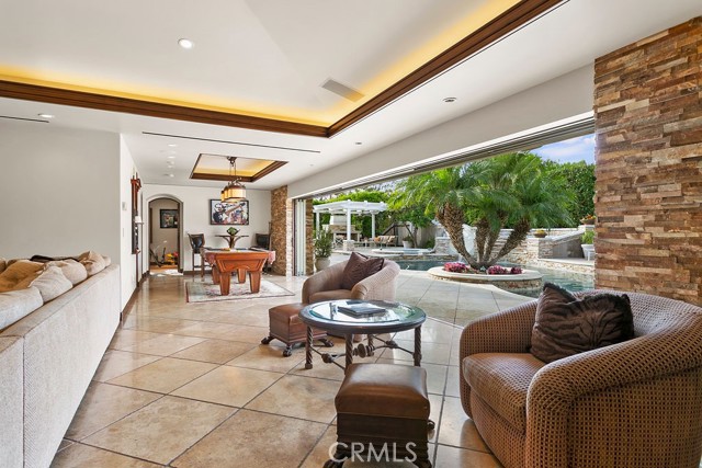 Detail Gallery Image 10 of 48 For 10182 Squires Cir, Villa Park,  CA 92861 - 4 Beds | 4 Baths