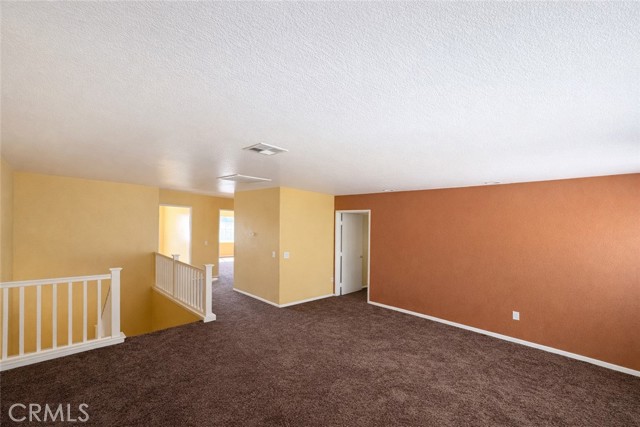 Detail Gallery Image 9 of 19 For 15082 Zircon, Victorville,  CA 92394 - 5 Beds | 3/1 Baths