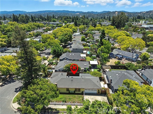 Detail Gallery Image 37 of 38 For 245 F St, Redwood City,  CA 94063 - 3 Beds | 3 Baths