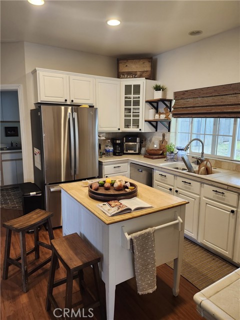 76 Nancy Street, Camarillo CA: https://media.crmls.org/medias/ddf00829-1a69-4ee9-88ca-806e317b234f.jpg
