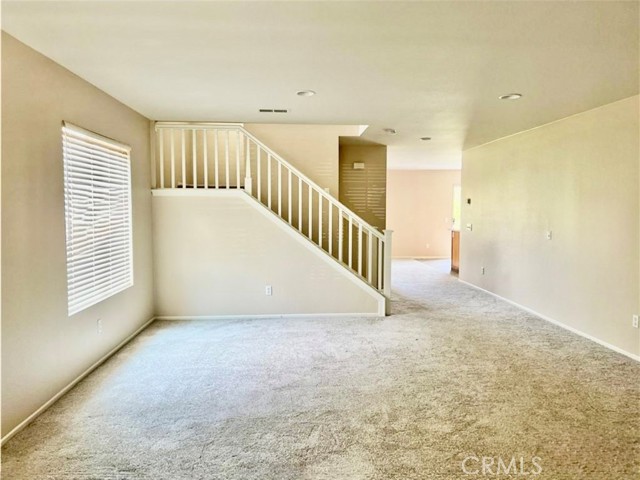 Detail Gallery Image 4 of 32 For 32040 Poppy Way, Lake Elsinore,  CA 92532 - 4 Beds | 2/1 Baths