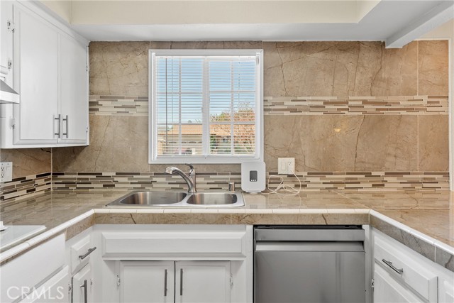 Detail Gallery Image 8 of 19 For 907 N Clifford Ave, Rialto,  CA 92376 - 3 Beds | 2 Baths