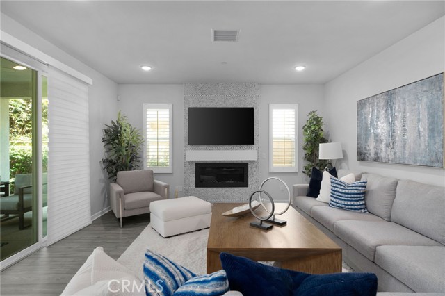 2621 E Clara Lane, Ontario CA: https://media.crmls.org/medias/ddf1eaf9-67a5-4660-b175-c15660eadd33.jpg