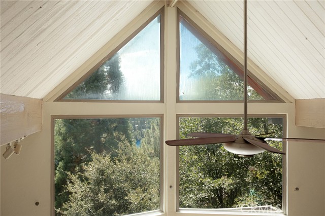 Detail Gallery Image 24 of 35 For 27711 Alpen Dr, Lake Arrowhead,  CA 92352 - 3 Beds | 3 Baths