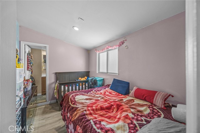 Detail Gallery Image 32 of 39 For 1709 S Townsend St, Santa Ana,  CA 92704 - 4 Beds | 2/1 Baths