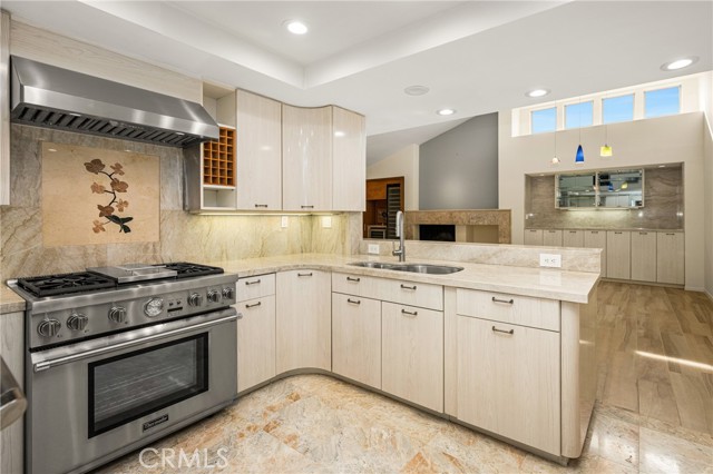 Detail Gallery Image 22 of 75 For 3030 E Elgin, Orange,  CA 92869 - 4 Beds | 2/1 Baths