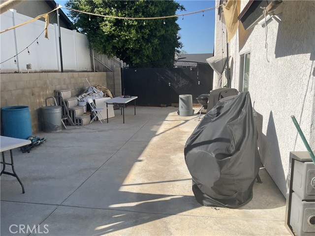 Detail Gallery Image 9 of 11 For 6544 via Florencia, Jurupa Valley,  CA 92509 - 3 Beds | 2 Baths