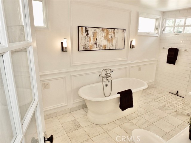 Detail Gallery Image 16 of 22 For 4132 E Theresa St, Long Beach,  CA 90814 - 2 Beds | 2 Baths