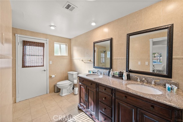 6045 Sausalito Avenue, Woodland Hills CA: https://media.crmls.org/medias/ddf4c6c3-f2ac-4ec8-9f15-b21007db2504.jpg