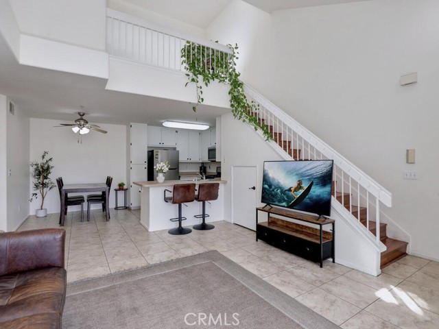 Detail Gallery Image 6 of 39 For 13133 Le Parc #712,  Chino Hills,  CA 91709 - 2 Beds | 2 Baths