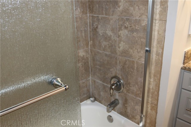 Detail Gallery Image 13 of 23 For 42537 Moonridge Rd, Big Bear Lake,  CA 92315 - 2 Beds | 1/1 Baths