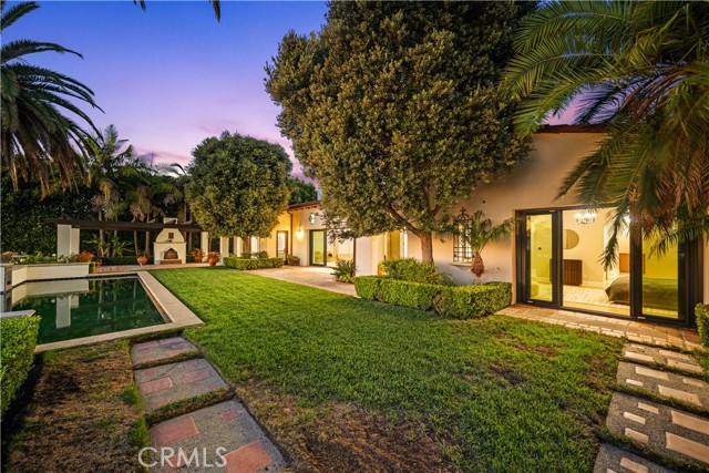 24 Scenic Bluff, Newport Coast CA: https://media.crmls.org/medias/ddf6295a-0b14-4bae-9c78-2b0ff21773eb.jpg