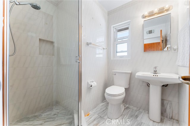 Detail Gallery Image 27 of 39 For 1106 Hollydale Dr, Fullerton,  CA 92831 - 4 Beds | 2 Baths
