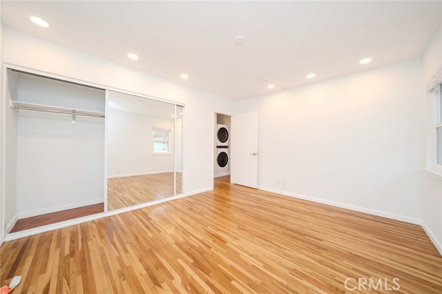 Detail Gallery Image 16 of 22 For 5841 Bowcroft, Los Angeles,  CA 90016 - 2 Beds | 2 Baths