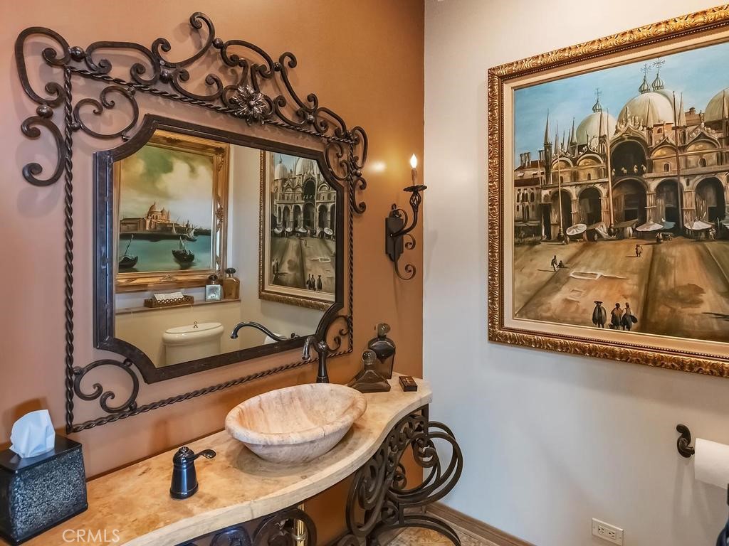https://media.crmls.org/medias/ddf7b189-555e-45d9-b825-59abc3627856.jpg?preset=X-Large