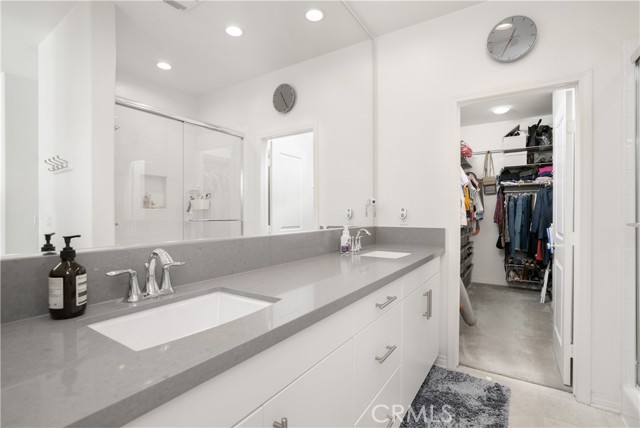 Detail Gallery Image 18 of 32 For 281 N Mar Vista Ave #8,  Pasadena,  CA 91106 - 3 Beds | 3/1 Baths