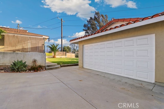 Detail Gallery Image 20 of 27 For 16973 Pierrott Ave, Lake Elsinore,  CA 92530 - 3 Beds | 2 Baths